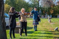 Maddy O'Regan and her mother Judy perform "Oh Canada" on violin during the memorial commemoration of Sergeant(Retired) Nadine Manning, who was the last remaining Imagery technician that served in World War 2.  This photo was taken at Lakehead Cemetery in Point-Claire, Quebec on November 6th, 2021.

Please credit: Cpl Thomas Lee, Canadian Forces Combat Camera, Canadian Armed Forces Photo

Please credit: Cpl Thomas Lee, Canadian Forces Combat Camera, Canadian Armed Forces Photo